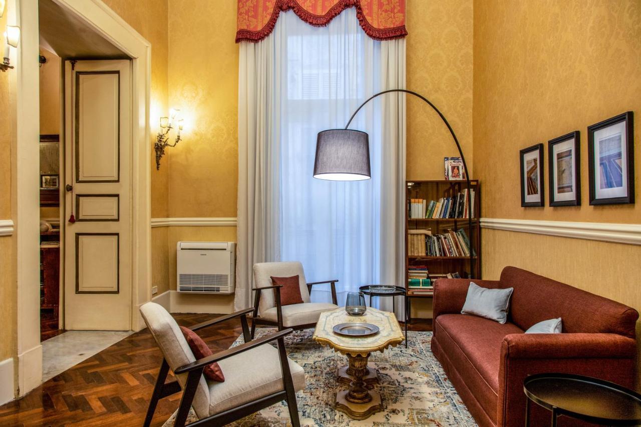 Royal Arthouse Luxury - Palazzo Caracciolo D'arena * Naples