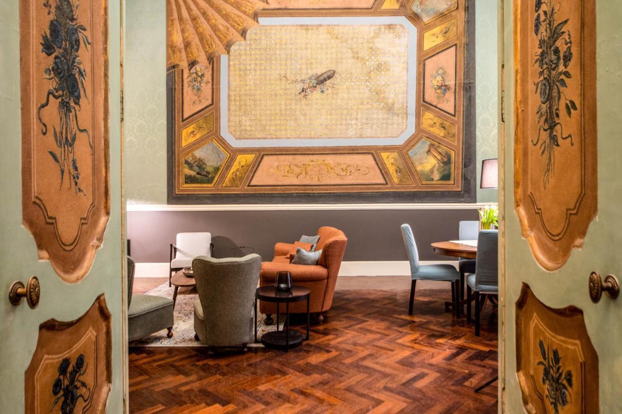 Royal Arthouse Luxury - Palazzo Caracciolo D'arena Apartment Naples