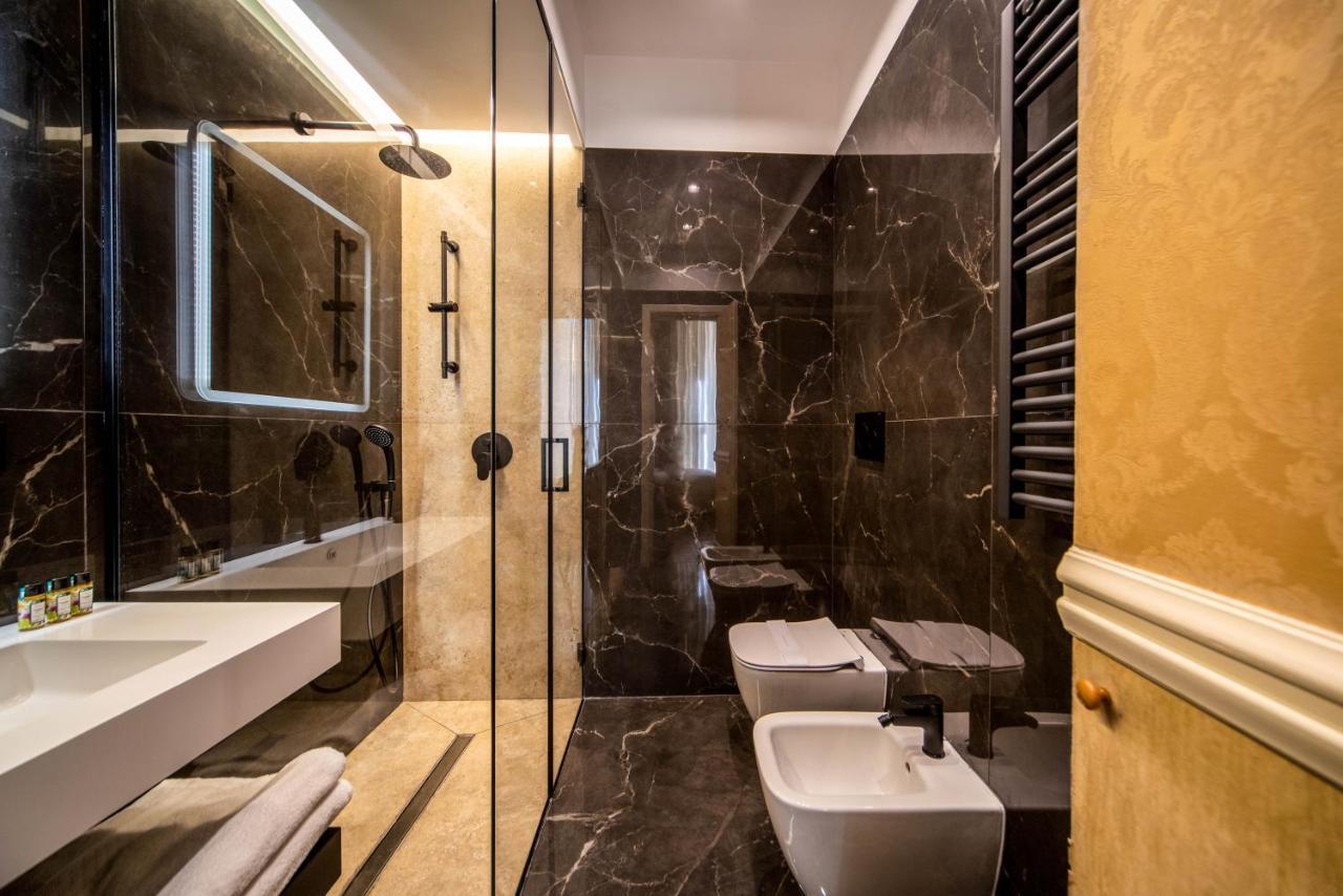 Royal Arthouse Luxury - Palazzo Caracciolo D'arena Apartment Naples